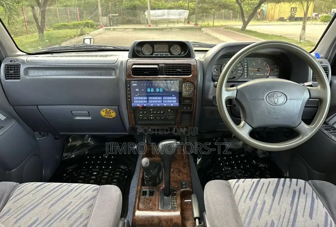 Toyota Land Cruiser Prado 1999 White