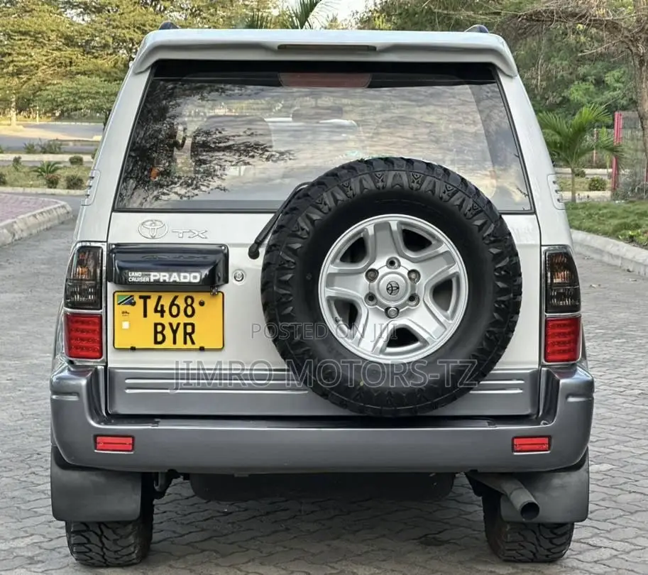 Toyota Land Cruiser Prado 1999 White