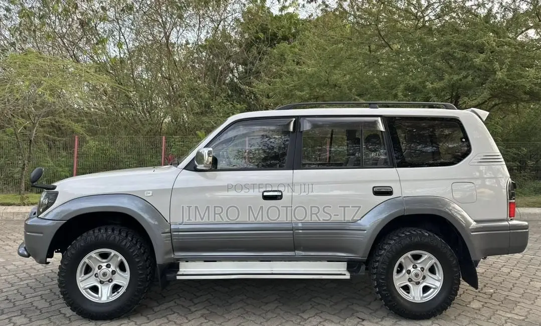 Toyota Land Cruiser Prado 1999 White
