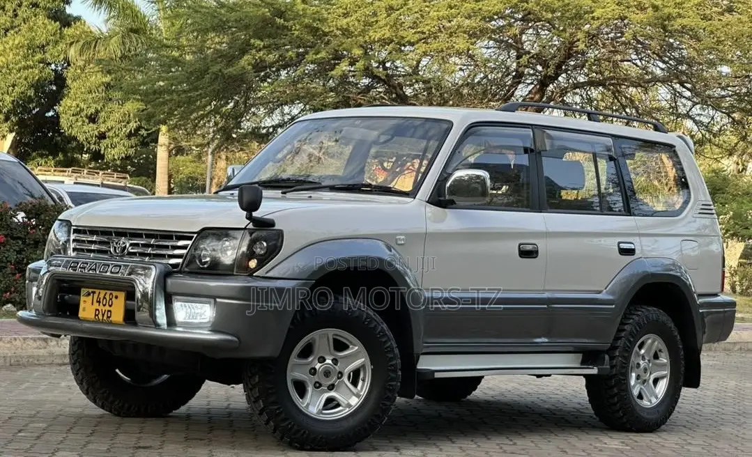 Toyota Land Cruiser Prado 1999 White