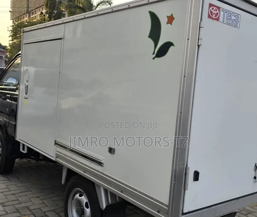 Toyota Town Ace Bei 2001 Blue