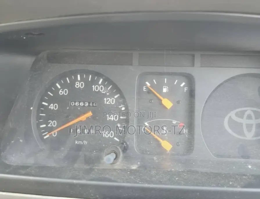 Toyota Town Ace Bei 2001 Blue