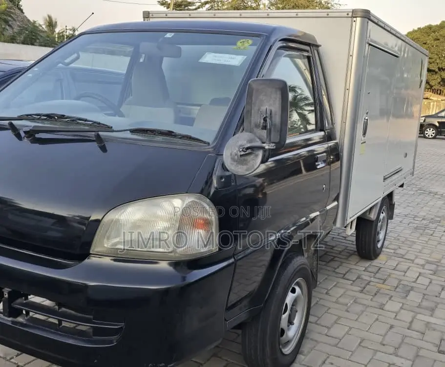Toyota Town Ace Bei 2001 Blue