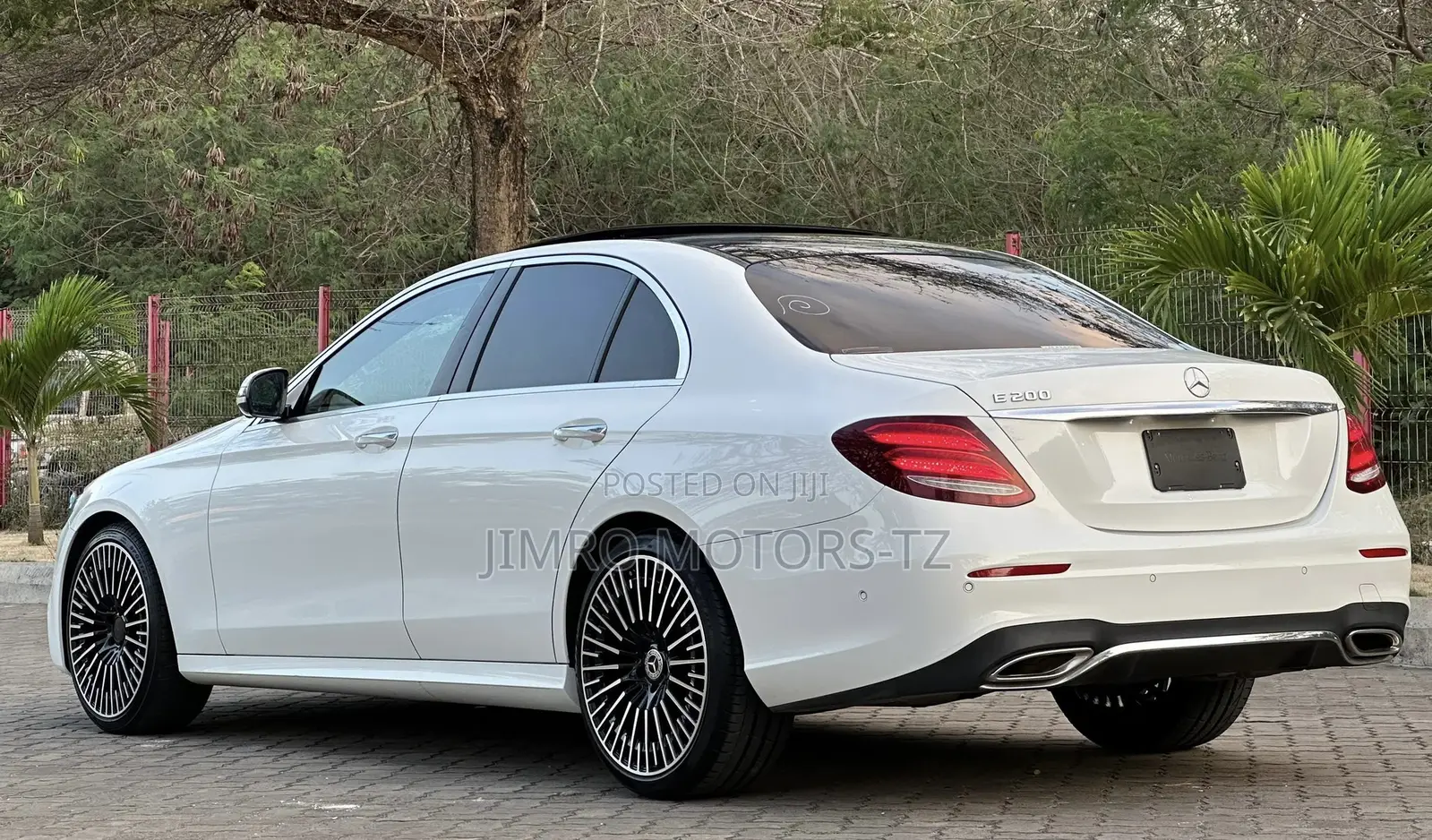 Mercedes-Benz E200 2016 White