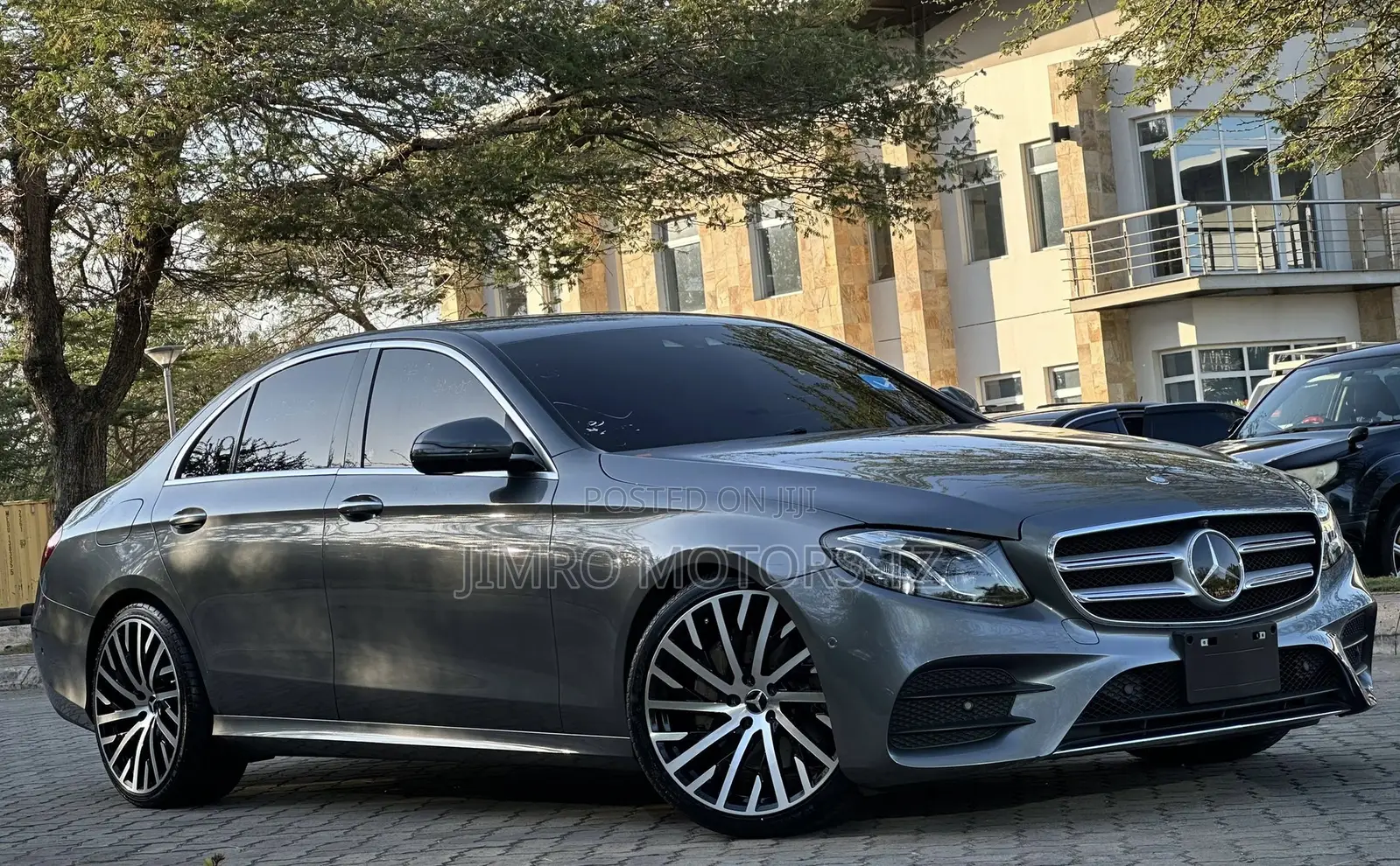 Mercedes-Benz E200 2016 Gray