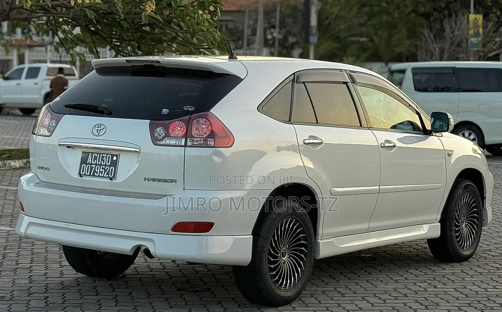 Toyota Harrier 2007 White