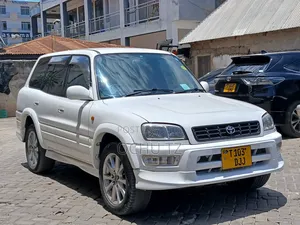 Toyota RAV4 Cabriolet 1998 White