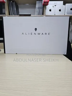 New Laptop Alienware M17x R2 16GB Intel Core Ultra 9 SSD 1T
