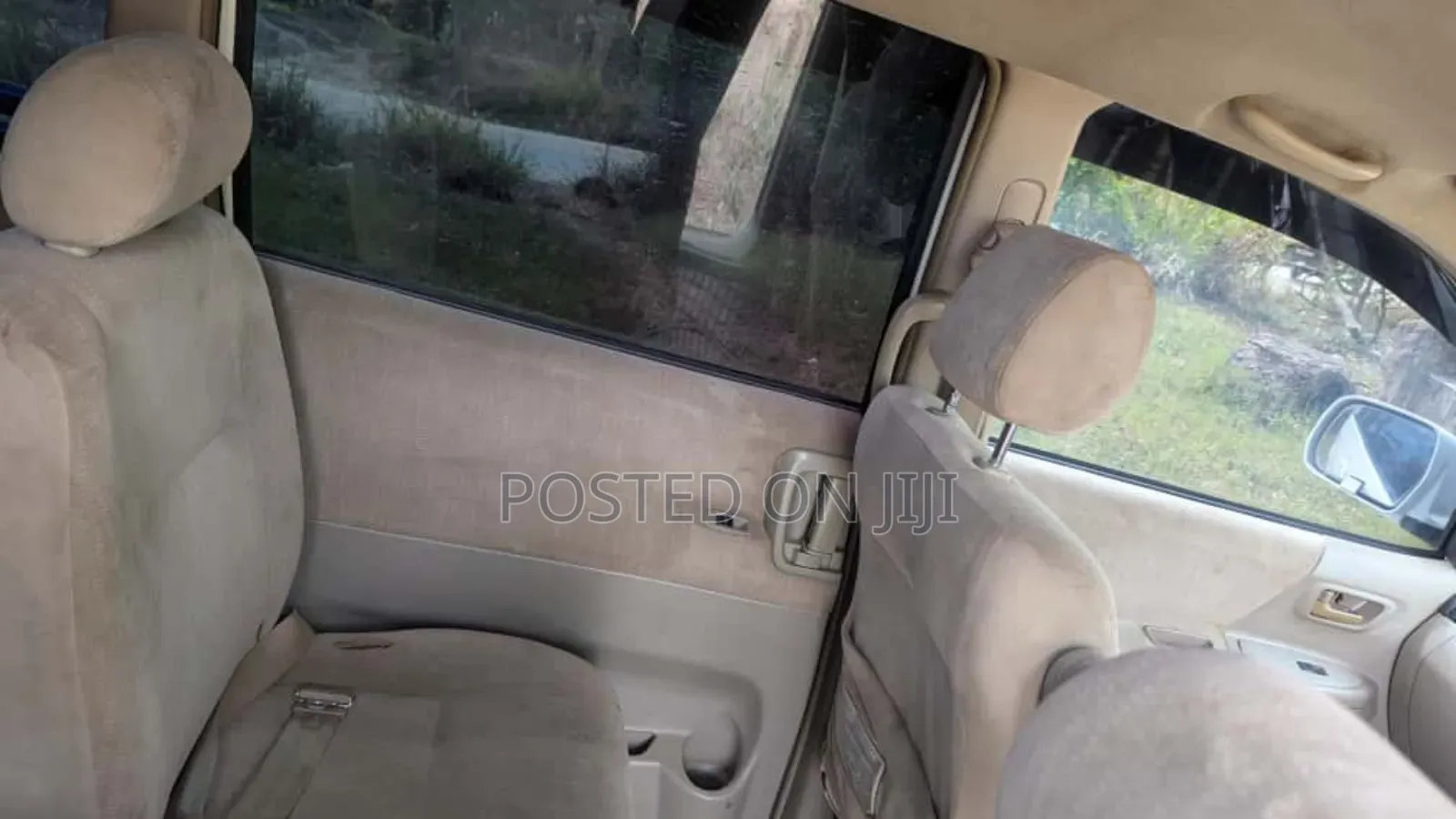 Toyota Noah 2003 White