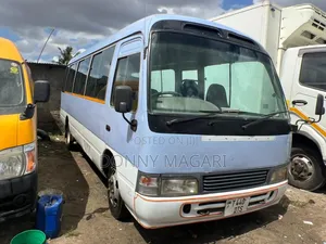 Toyota Coaster 2004 Blue