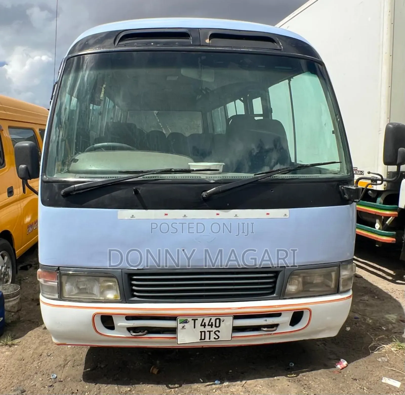 Toyota Coaster 2004 Blue