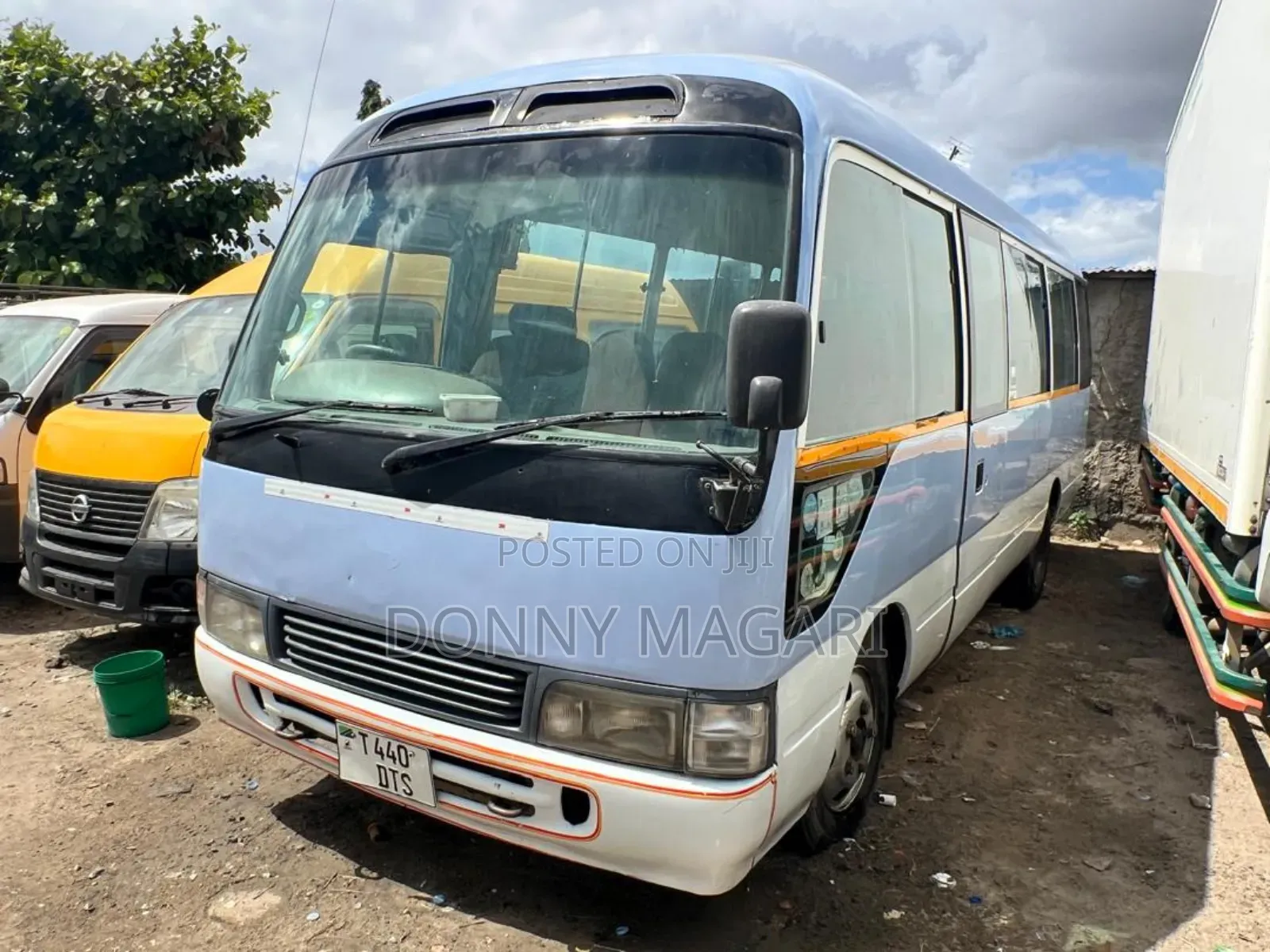 Toyota Coaster 2004 Blue