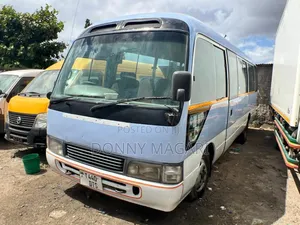 Toyota Coaster 2004 Blue