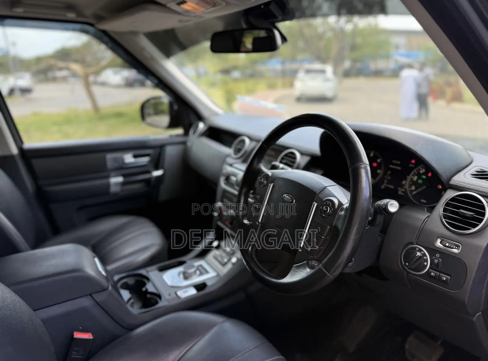 Land Rover Discovery 2016 Black
