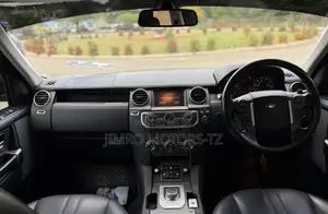 Land Rover Discovery 2016 Black