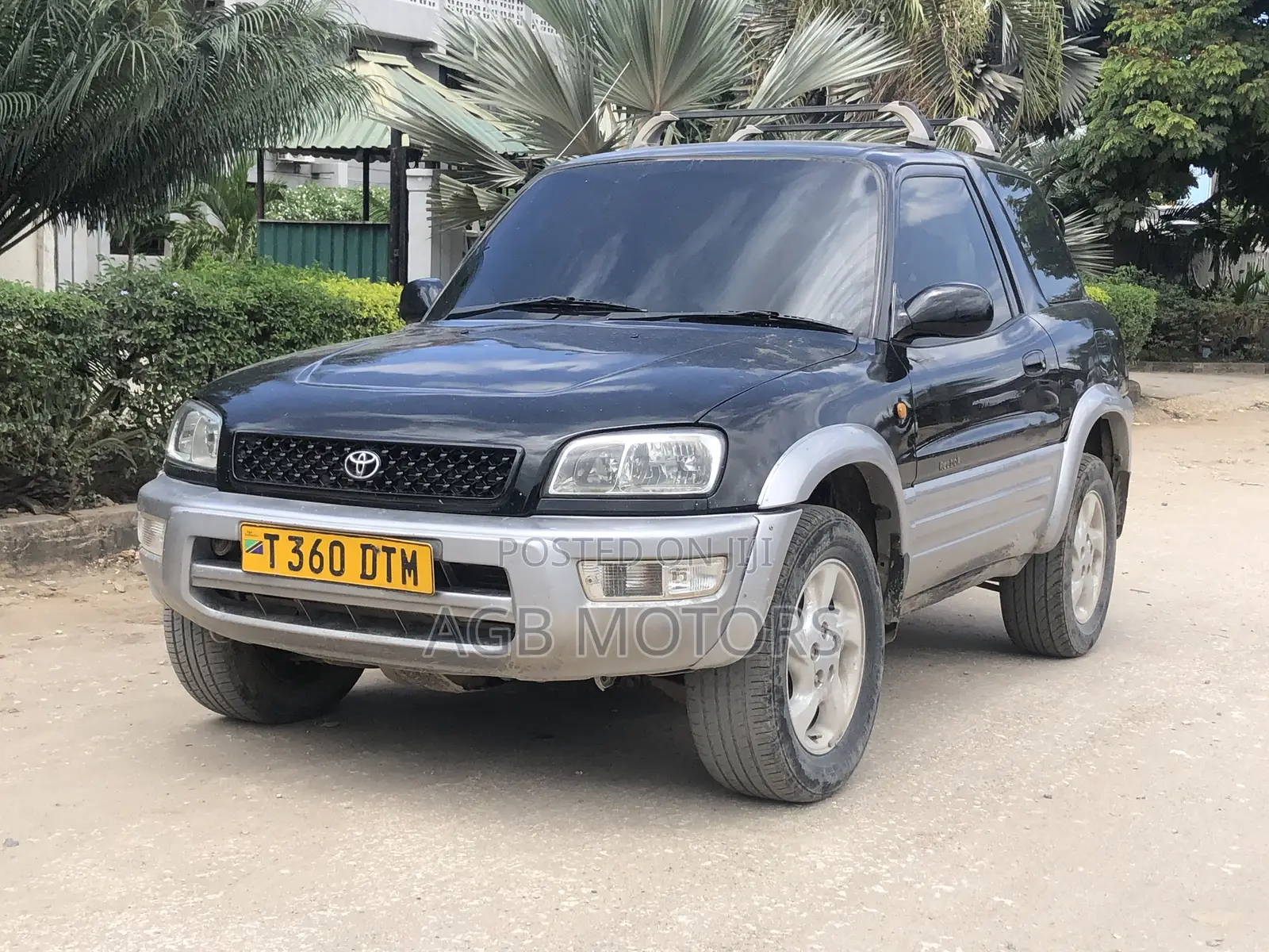 Toyota RAV4 1999 Black