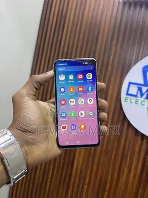 Samsung Galaxy S10e 128 GB Blue