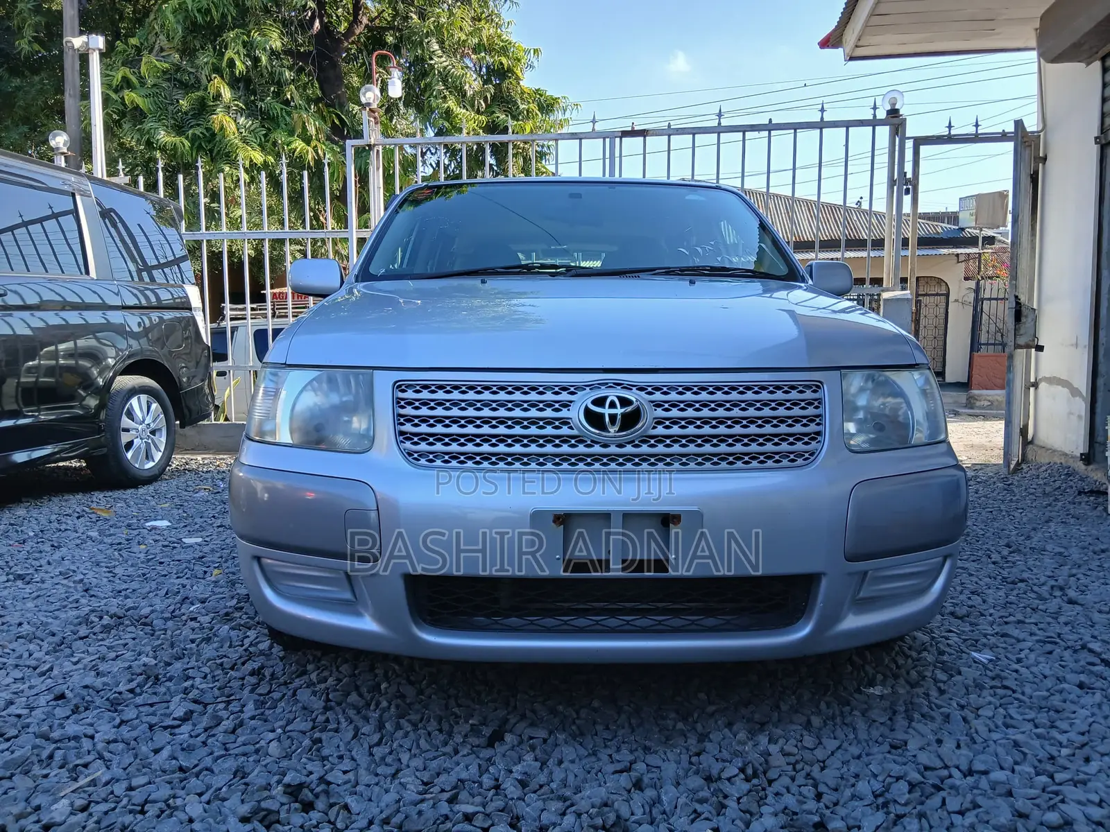 Toyota Succeed 2011 Silver