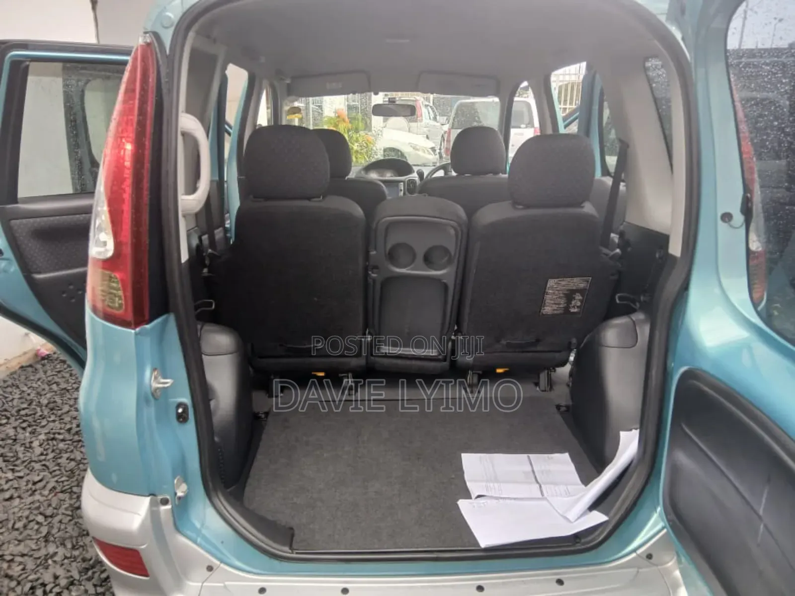 Toyota Fun Cargo 2004 Blue