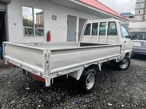 Toyota TownAce 1999 White