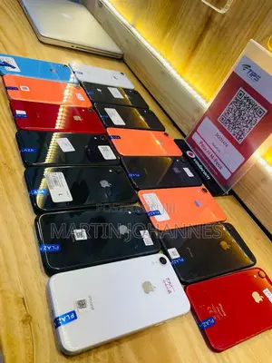 Apple iPhone XR 128 GB White