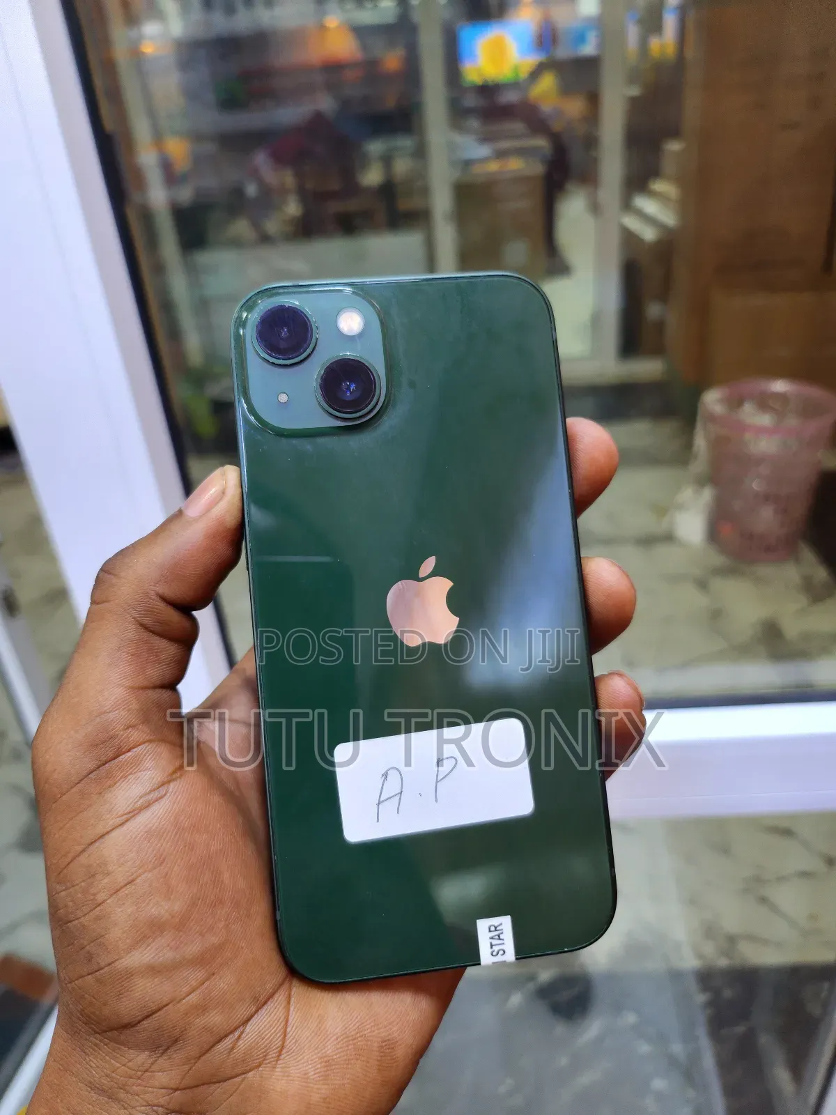 Apple iPhone 13 128 GB Green