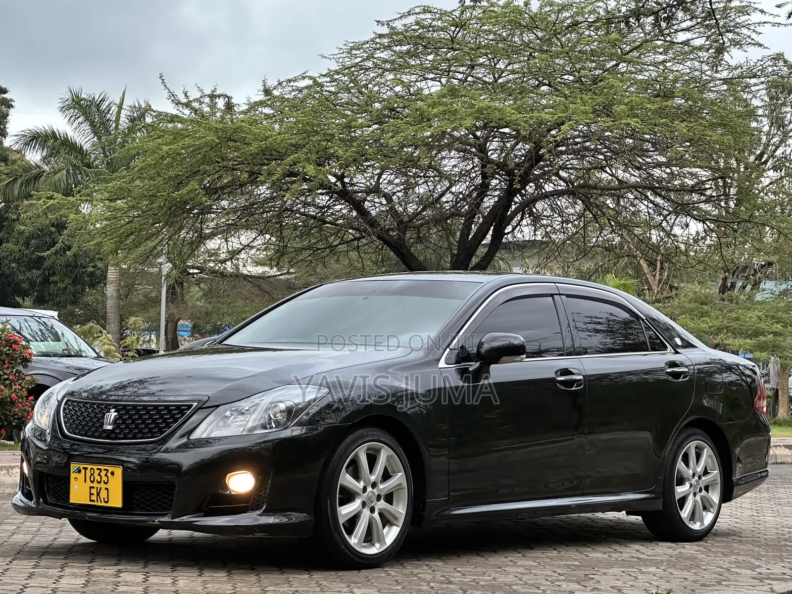 Toyota Crown 2009 Black