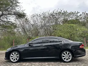 Toyota Crown 2009 Black