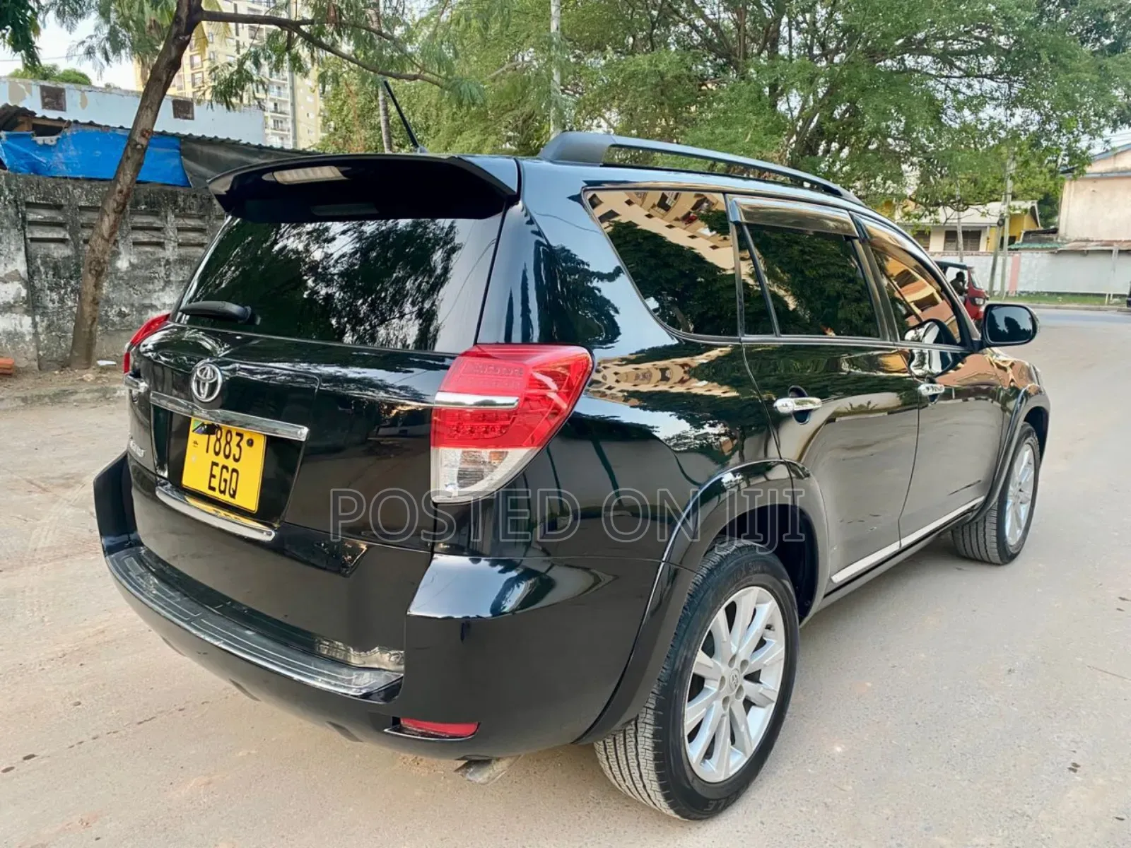 Toyota Vanguard 2010 Black