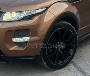 Land Rover Range Rover Evoque 2015 Gold