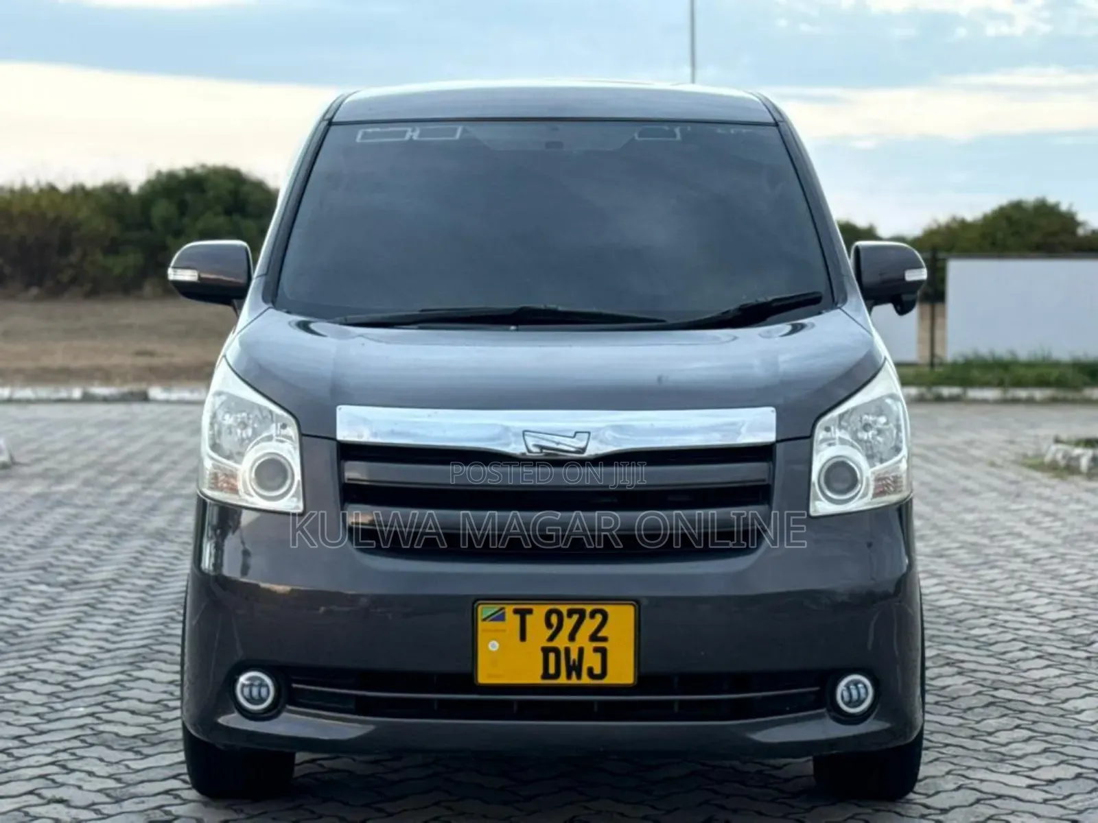Toyota Noah 2009 Black