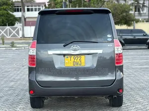 Toyota Noah 2009 Black