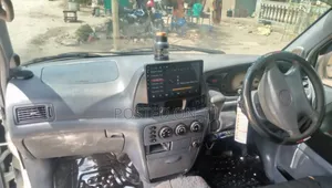 Toyota Noah 2002 Silver