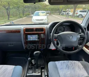 Toyota Land Cruiser Prado 2001 Blue