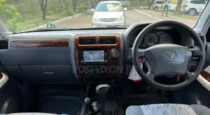 Toyota Land Cruiser Prado 2001 Blue
