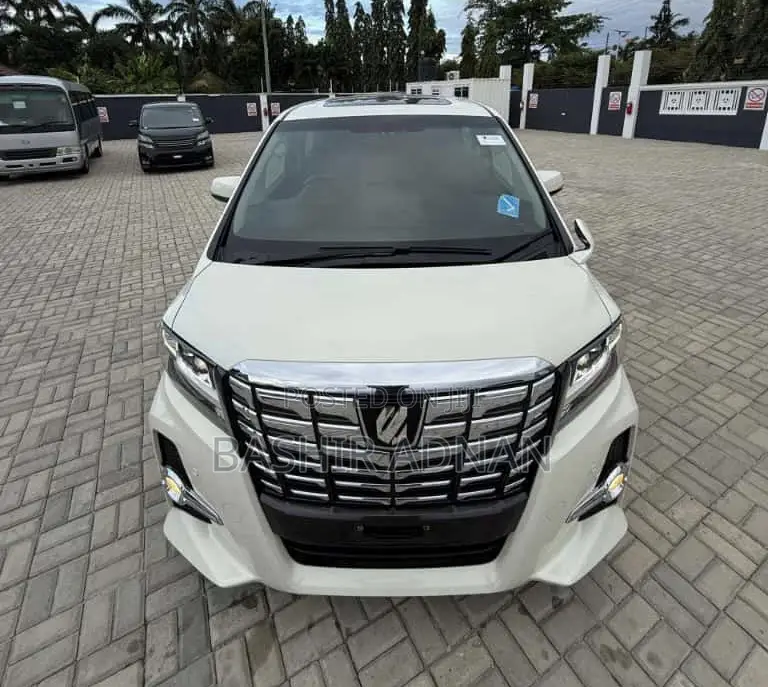 Toyota Alphard 2.5 Petrol FWD 2016 White