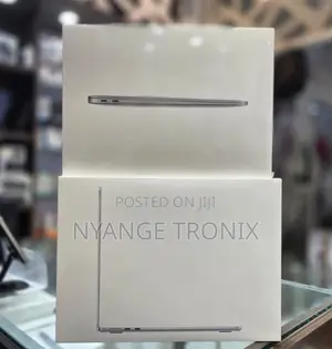 New Laptop Apple MacBook Air 2025 M4 13-Inch 16GB Apple M4 SSD 256GB