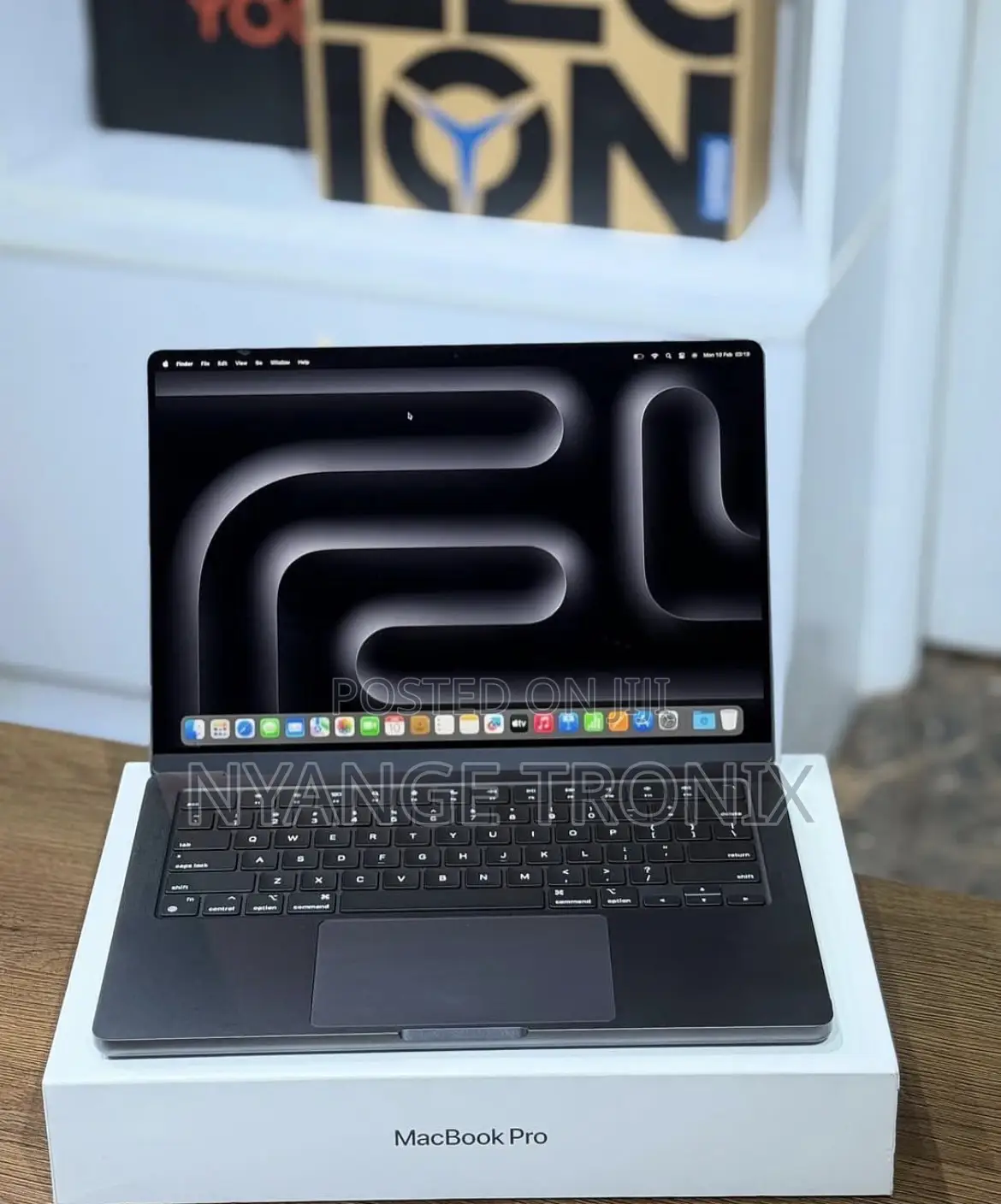 New Laptop Apple MacBook Pro 16GB Apple M4 SSD 512GB