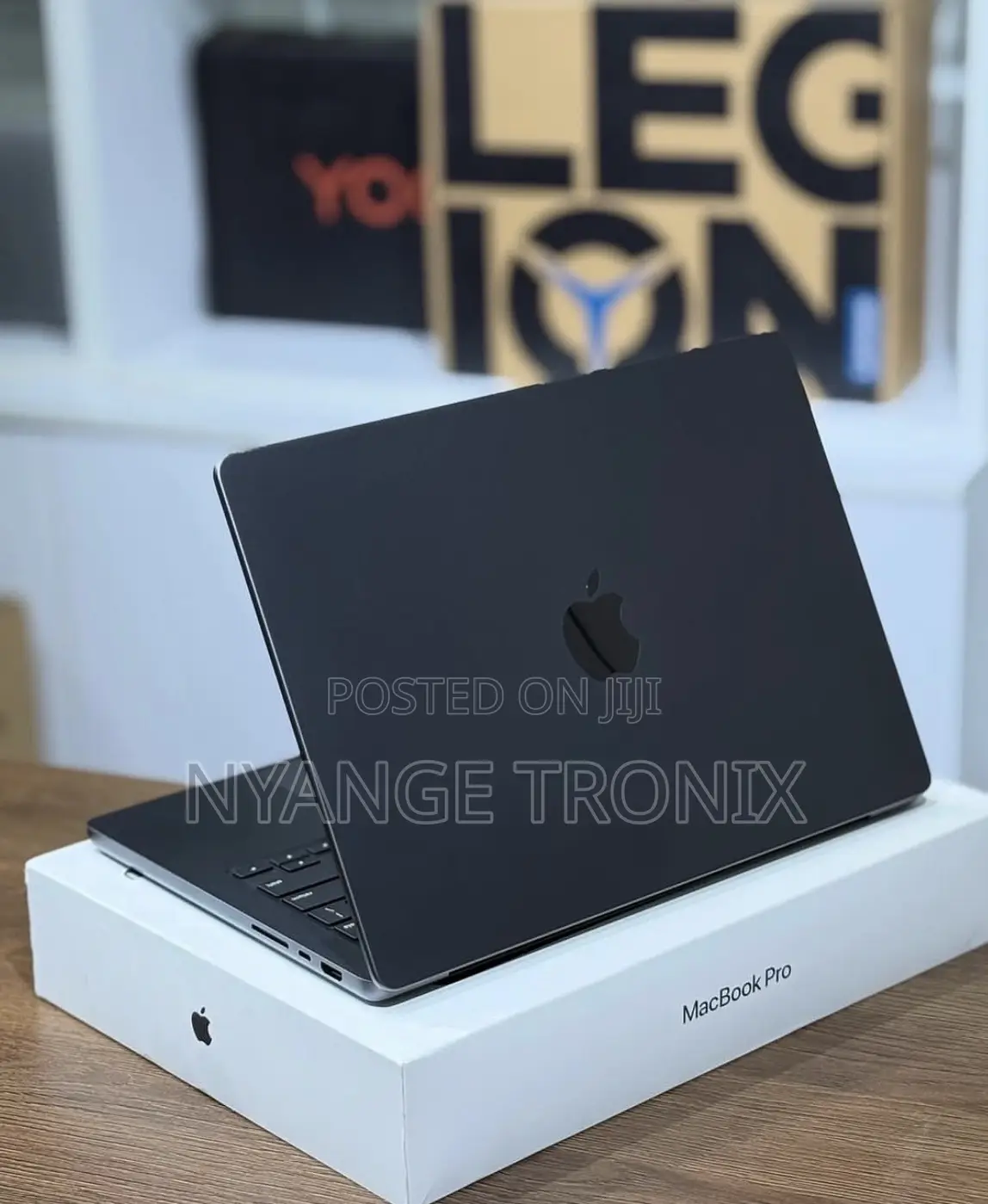 New Laptop Apple MacBook Pro 16GB Apple M4 SSD 512GB