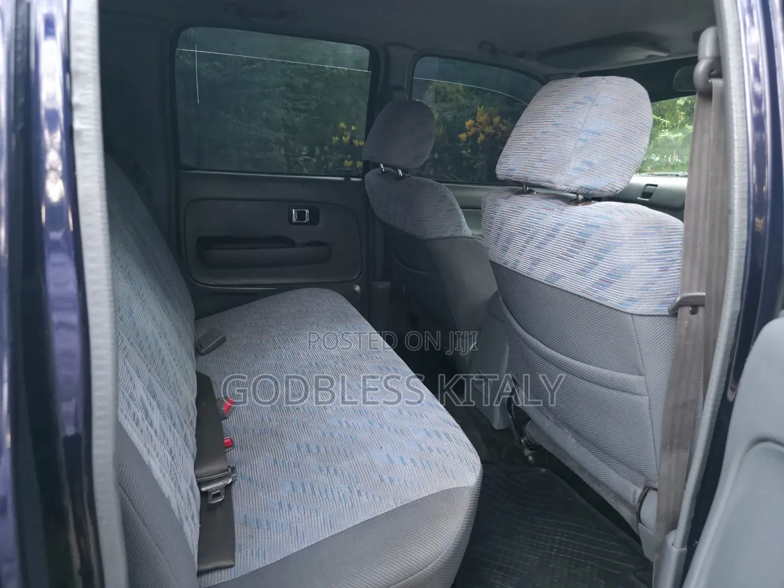 Toyota Hilux 2002 Blue