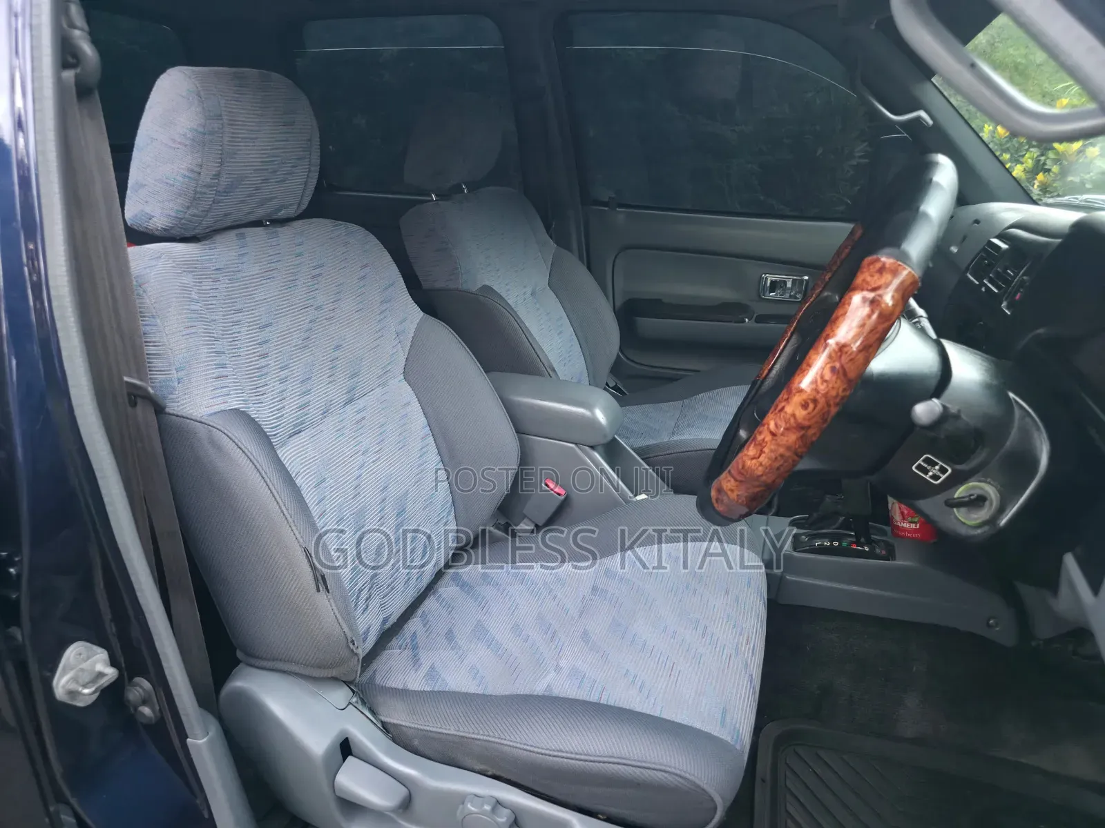 Toyota Hilux 2002 Blue