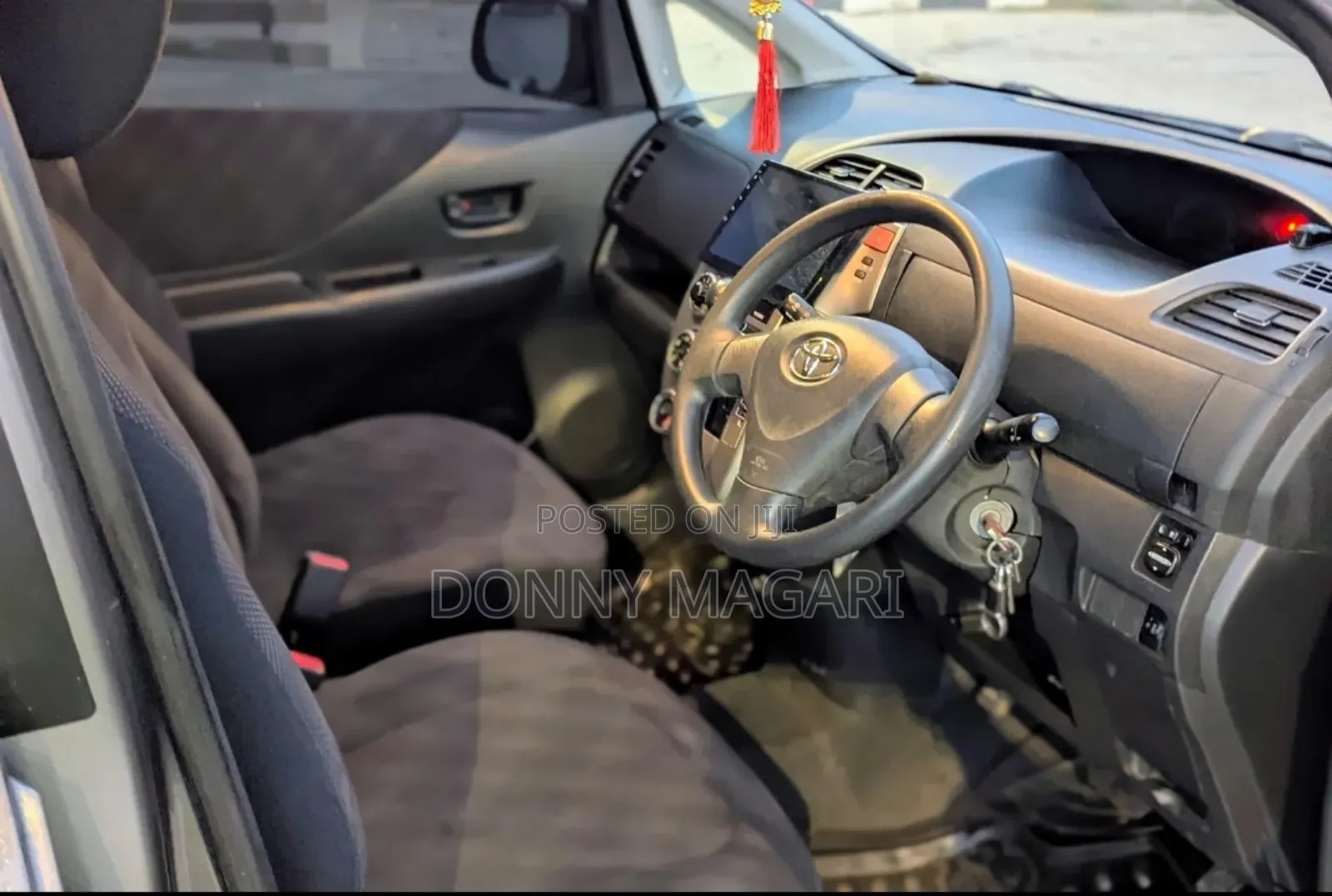 Toyota Ractis 2006 Gray