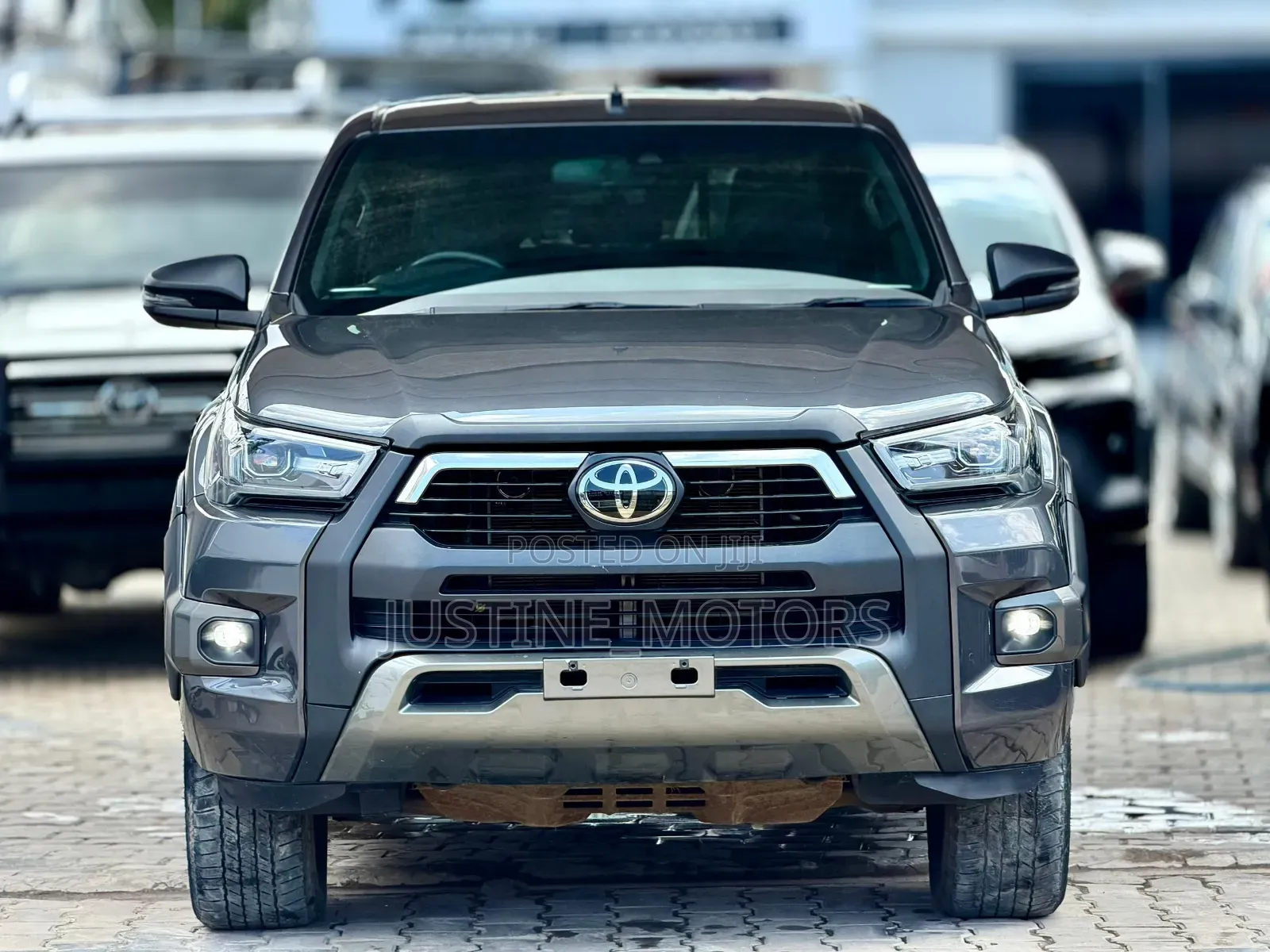 Toyota Hilux 2021 Gray