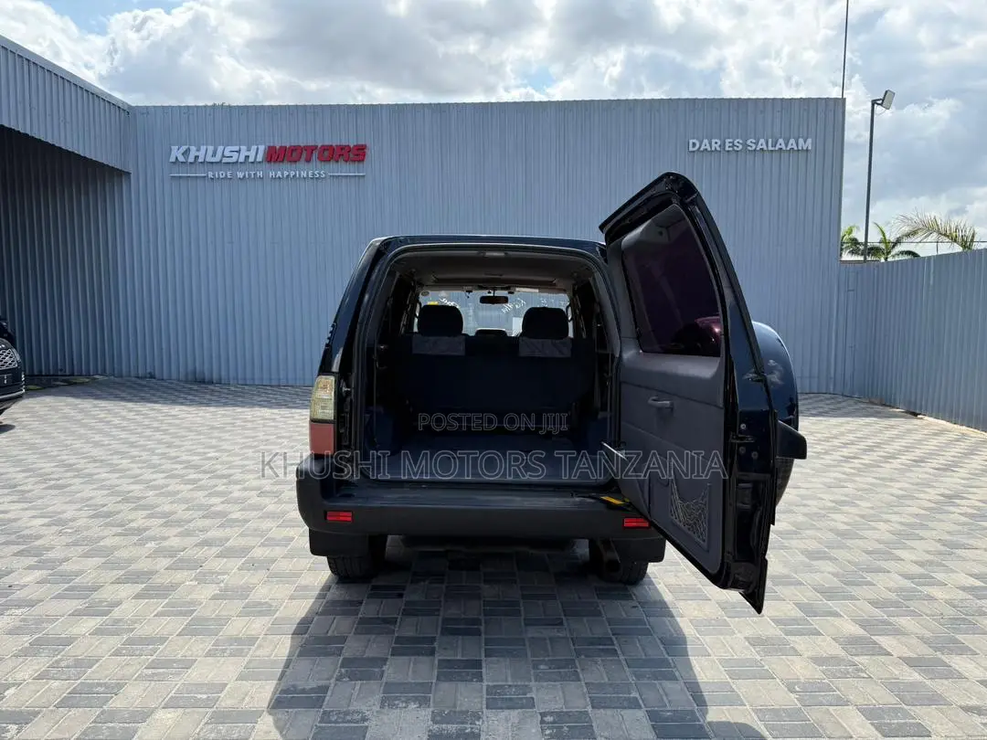 Toyota Land Cruiser Prado 1996 Blue