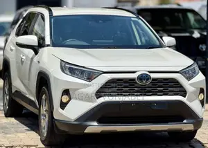 Toyota RAV4 Hybrid 2019 Off white