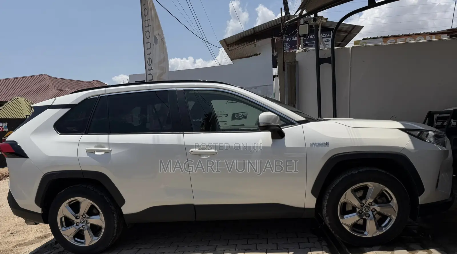 Toyota RAV4 Hybrid 2019 Off white