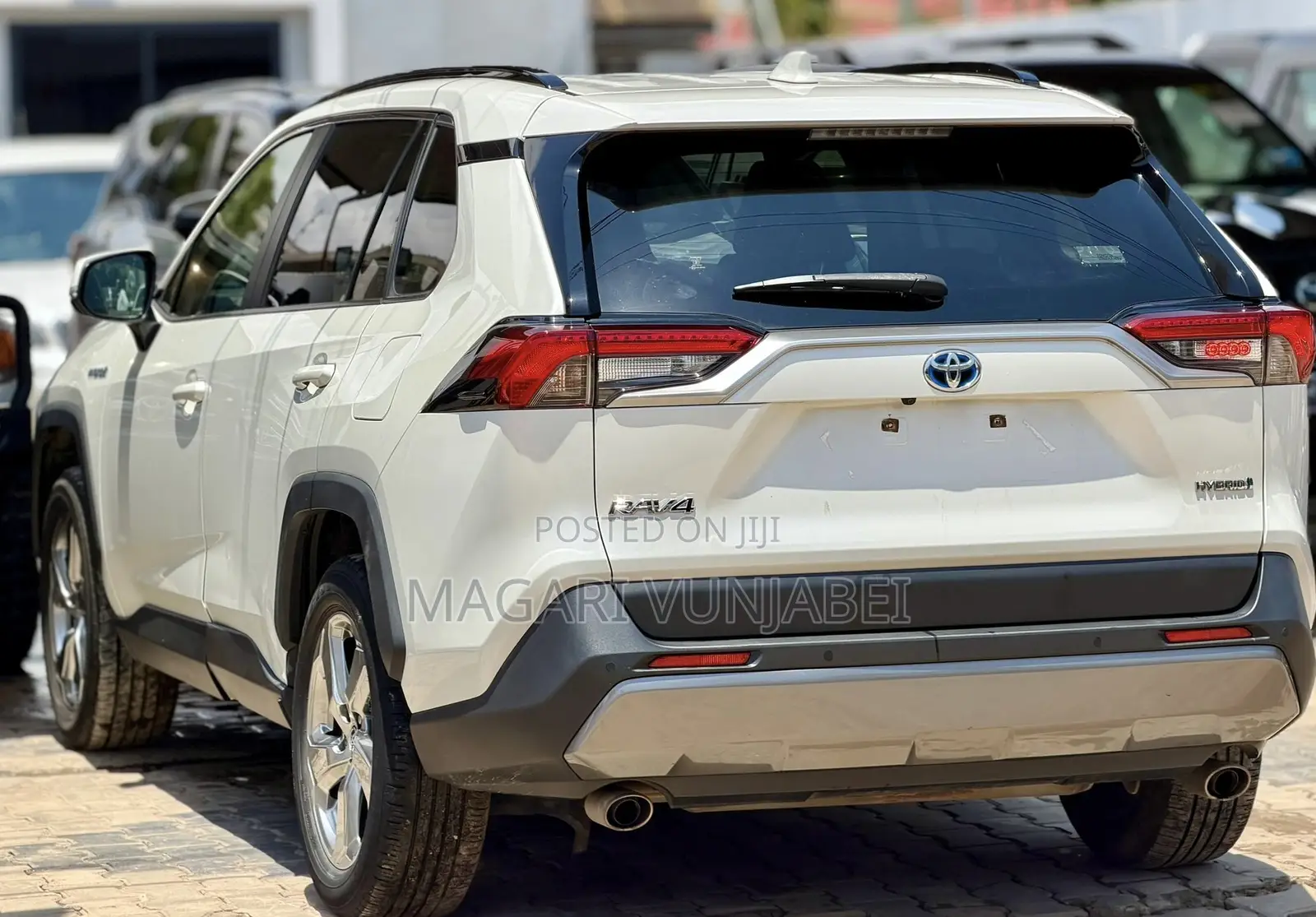 Toyota RAV4 Hybrid 2019 Off white