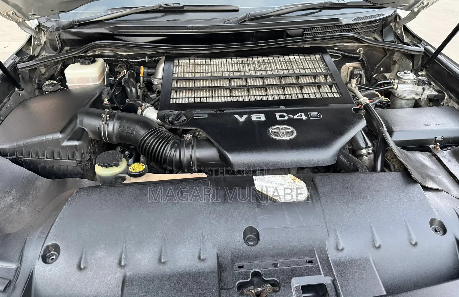 Toyota Land Cruiser 2015 Silver
