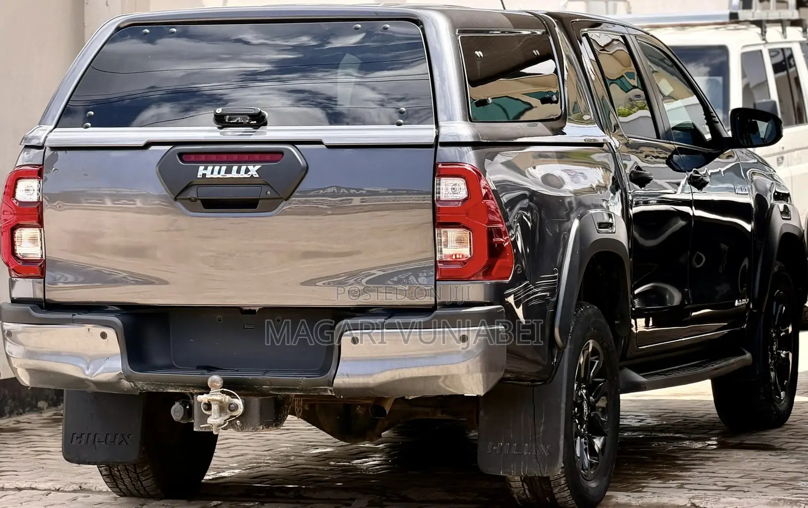 Toyota Hilux 2021 Silver