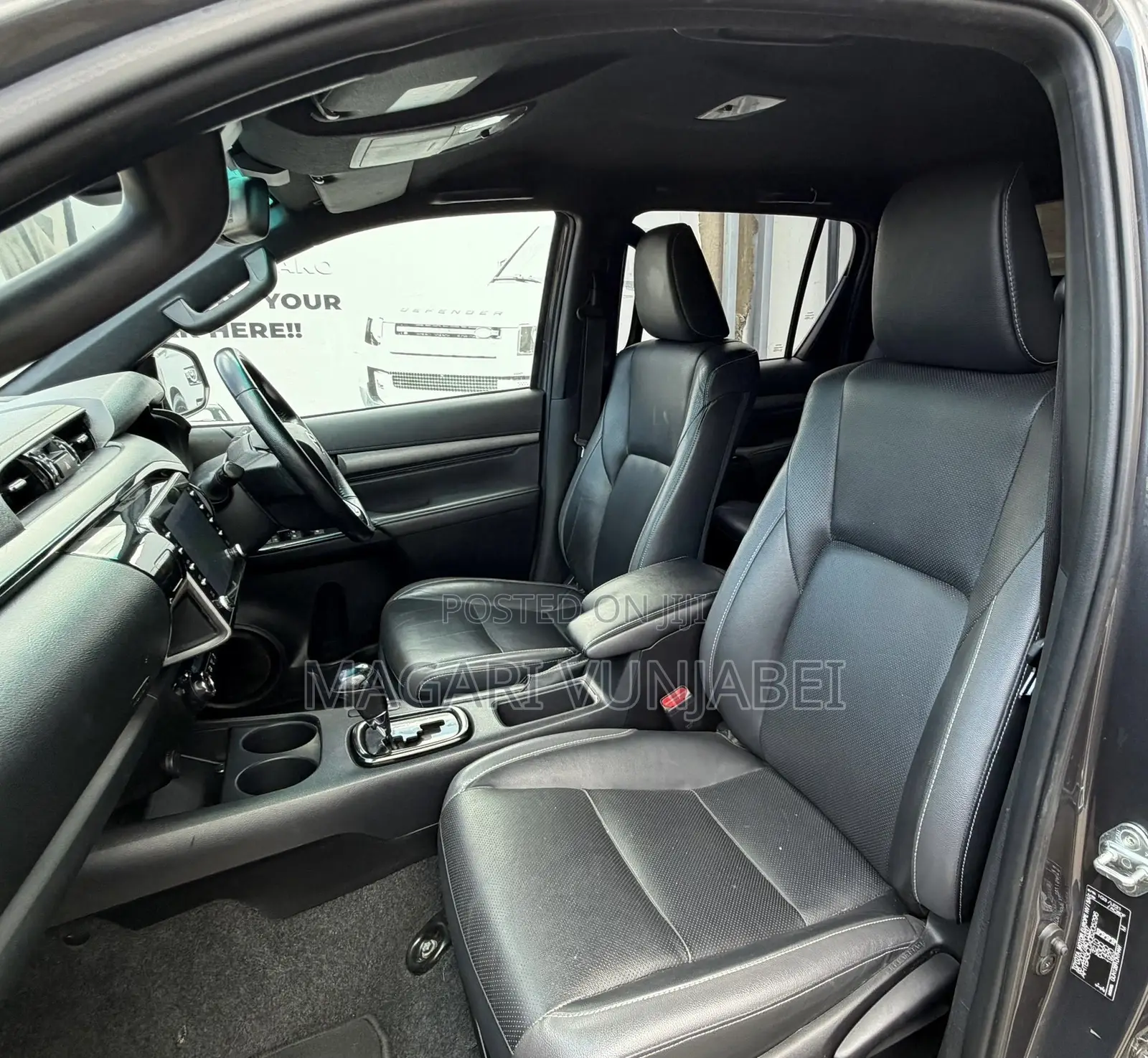 Toyota Hilux 2021 Silver